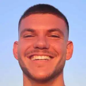 נדב חנציס