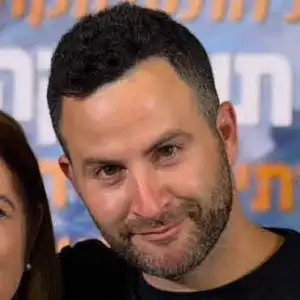 גיא הוכמן