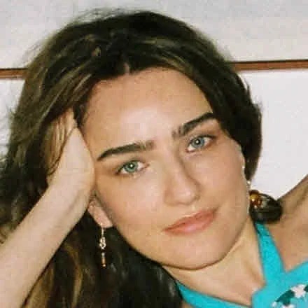 אניה בוקשטיין