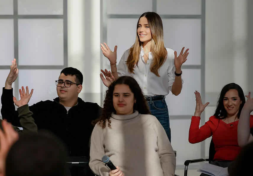 רותם סלע בדרך לפרס מרגש: כשהמראיינים הם הכוכבים